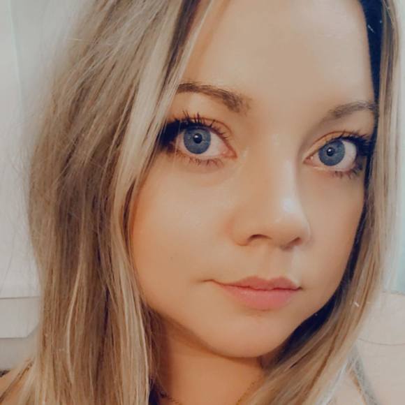 Meet your Posher, Brittany - Picture 1 of 1